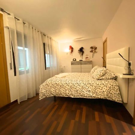 Callaueta, Centro Comercial Andorra la Vella Ngoại thất bức ảnh